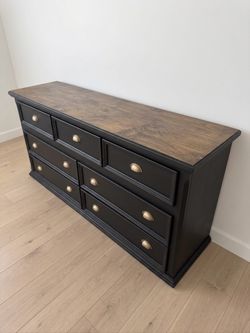 ✨ Elegant Two-Tone Solid Wood Dresser ✨
