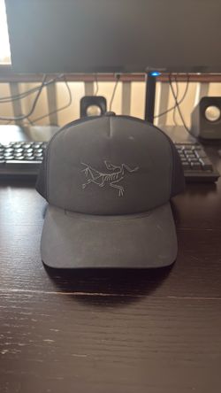 Arc’teryx Trucker Hat