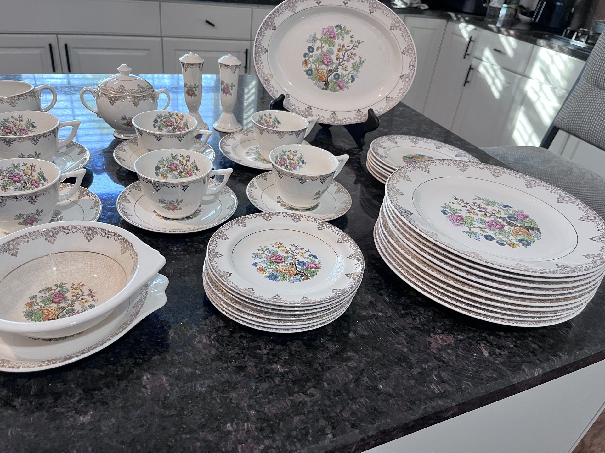 Century By Salem Diner Set
