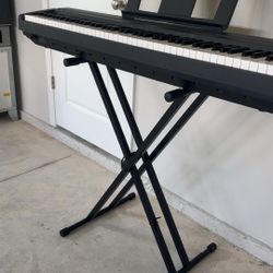 YAMAHA P71 88-Key Weighted Action Digital Piano