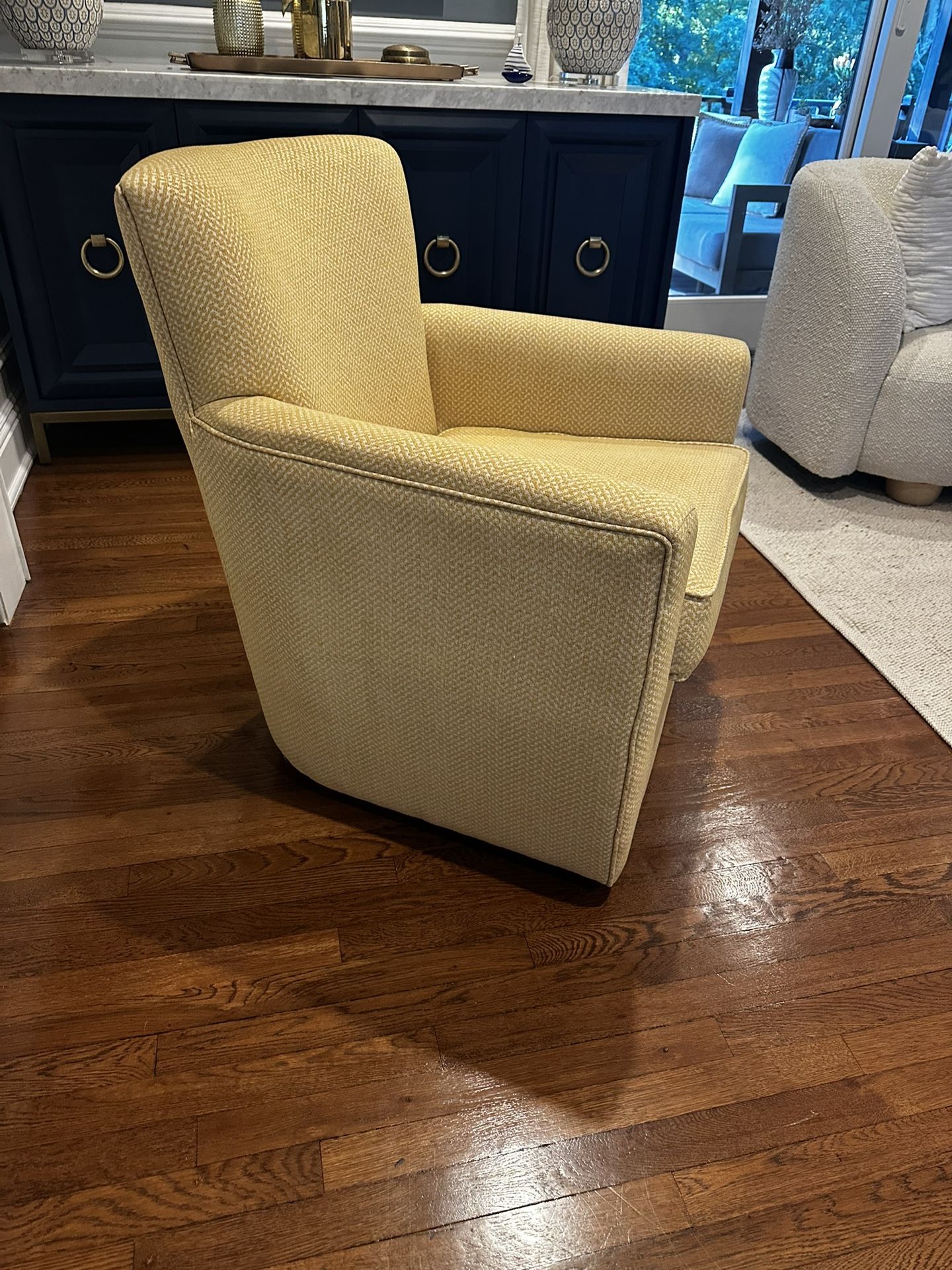 Two Living room Swivel Chairs Lightly Used paid $400 each Both for $400