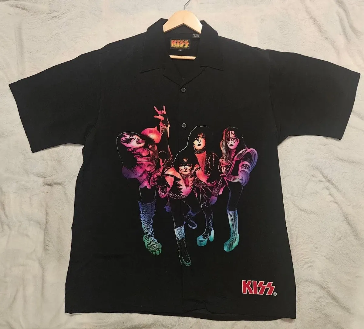 VINTAGE 2002 KISS DRAGONFLY NEON GRAPHIC BUTTON-DOWN SHIRT by KISS Catalog Ltd XL Men
