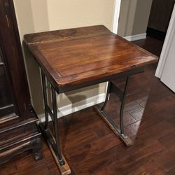 Free In Driveway (bed And Desk)