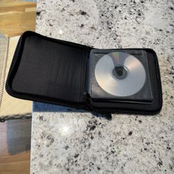 CD/DVD 12 Disc Portable Carrier