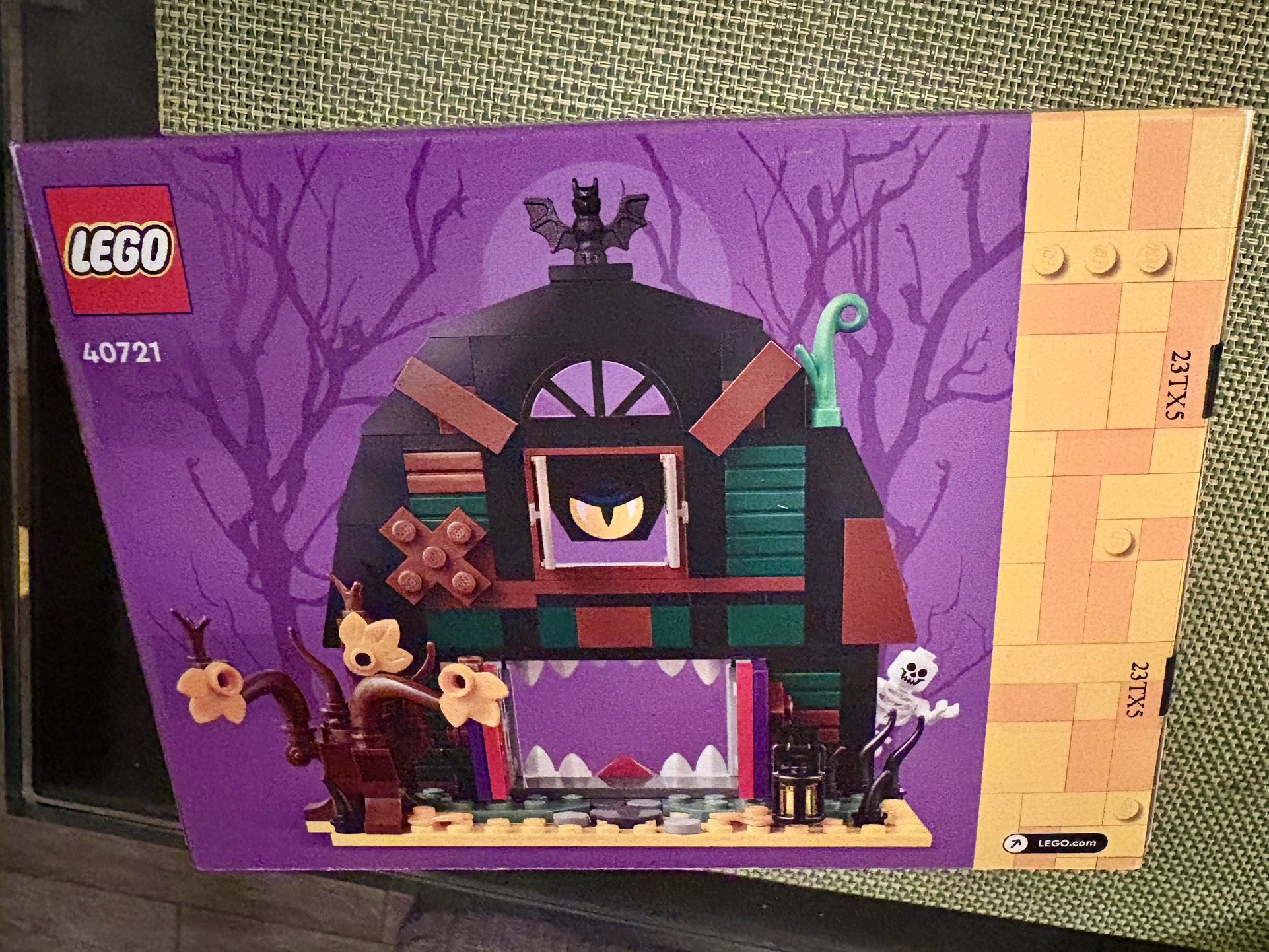 LEGO Halloween Barn Building Toy - 40721