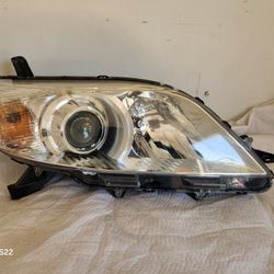 2011-2017 TOYOTA SIENNA RIGHT SIDE HEADLIGHT PASSENGER SIDE RH HALOGEN, OEM