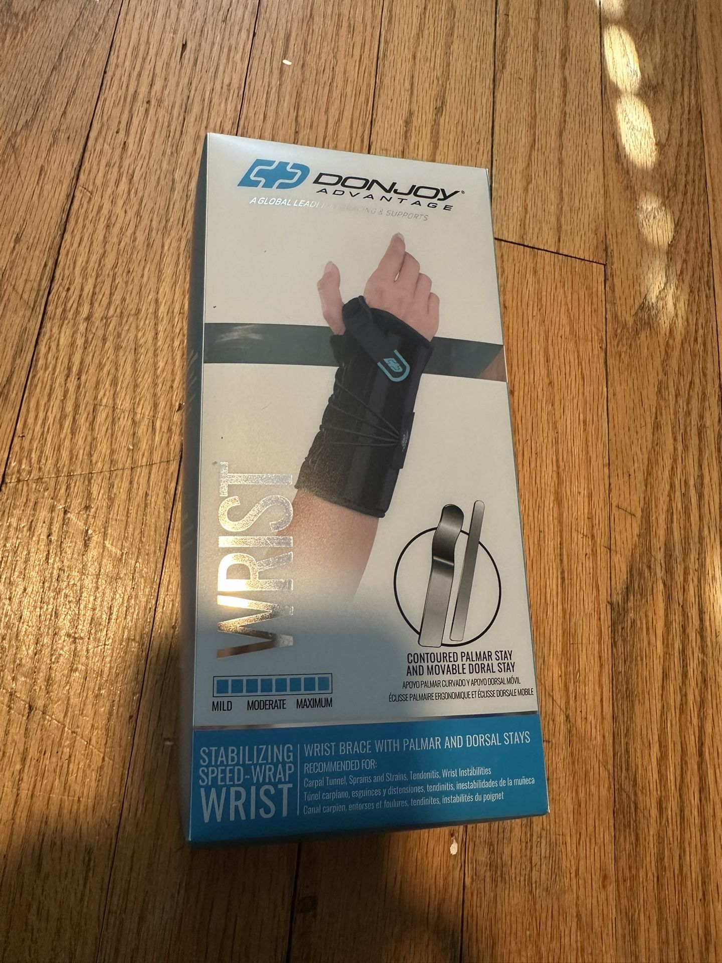 Donjoy Advantage Stabilizing Speed Wrap Wrist