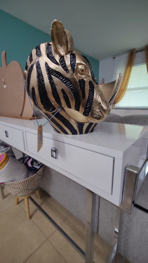 Sebra Cast Aluminum Ostrich Pot Plant Holder Planter Beautiful Pot 