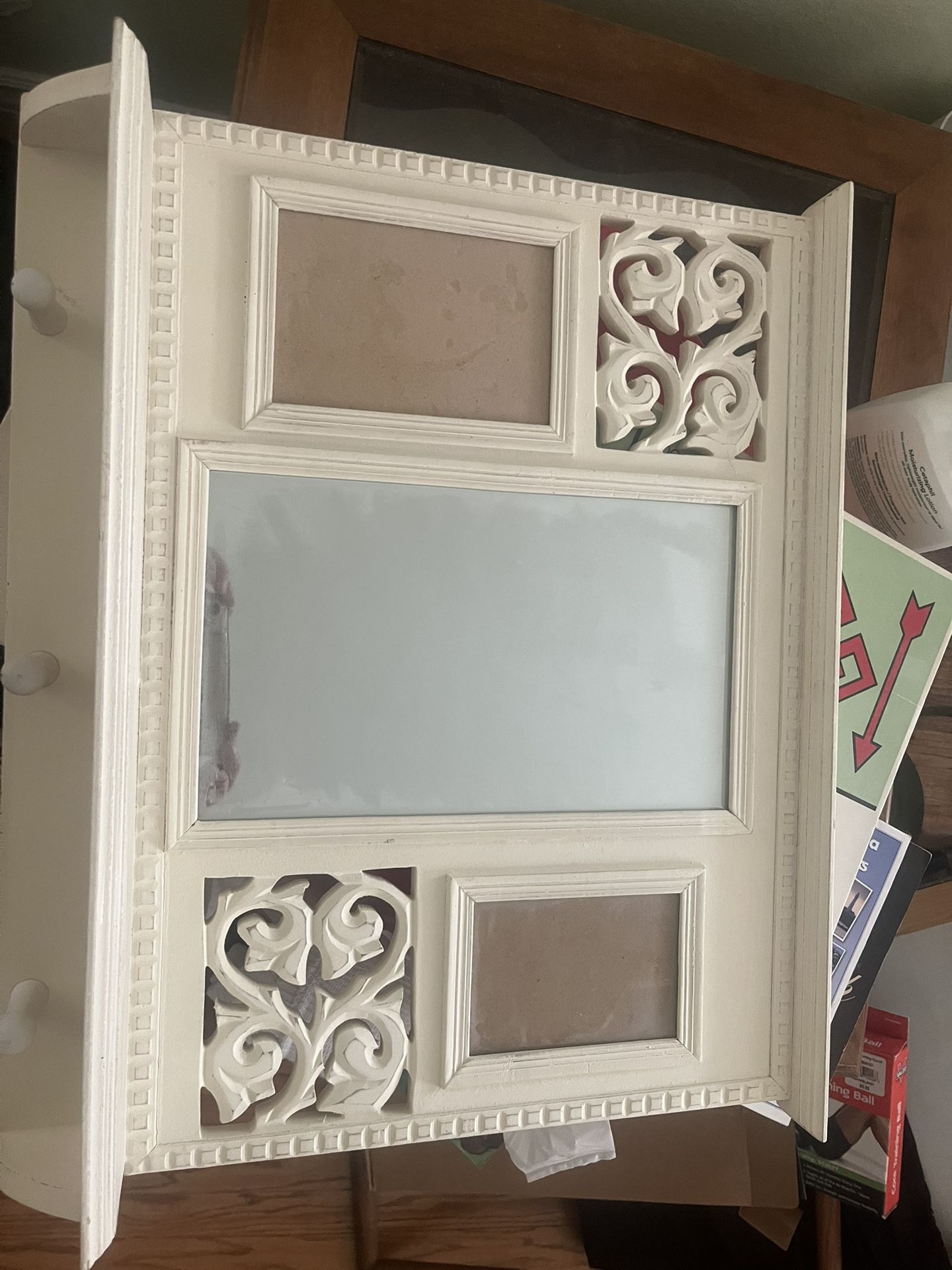 Mirrored shelf