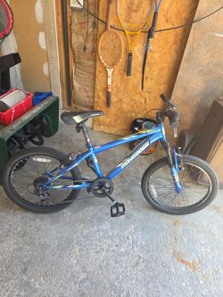 Mongoose Boys Bike