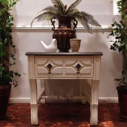 Elegant Neoclassical Mersman End Table - Refinished Vintage Beauty