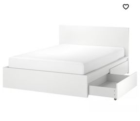 IKEA MALM king bed with 4 drawers