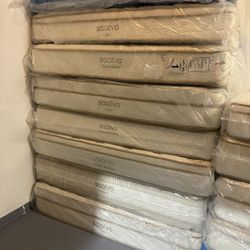 Luxury Saatva & Tempur-Pedic Mattresses – 50-80% Off!     •    Brand New, Minor Blemishes (Nothing That Affects Comfort)     •    King, Queen, Full, T