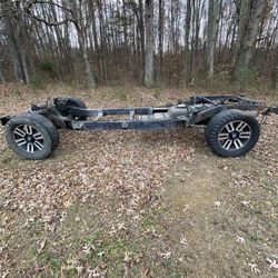 2004 Titan, Crew cab Frame. 