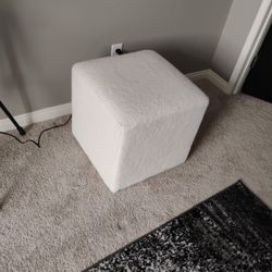 Cube Ottoman Chair 