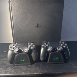 Ps4 w/ Charging And Cooling Stand