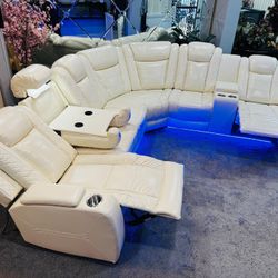 FREE DELIVERY 🚚 AND INSTALLATION - BRAND NEW 🆕 IN 📦 WHITE LEATHER POWER RECLINER 3-PCs SECTIONAL