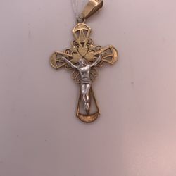 Crucifix Pendant 