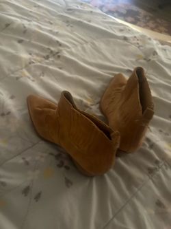 Women’s boots