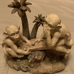 Monkeys Sculpture Art