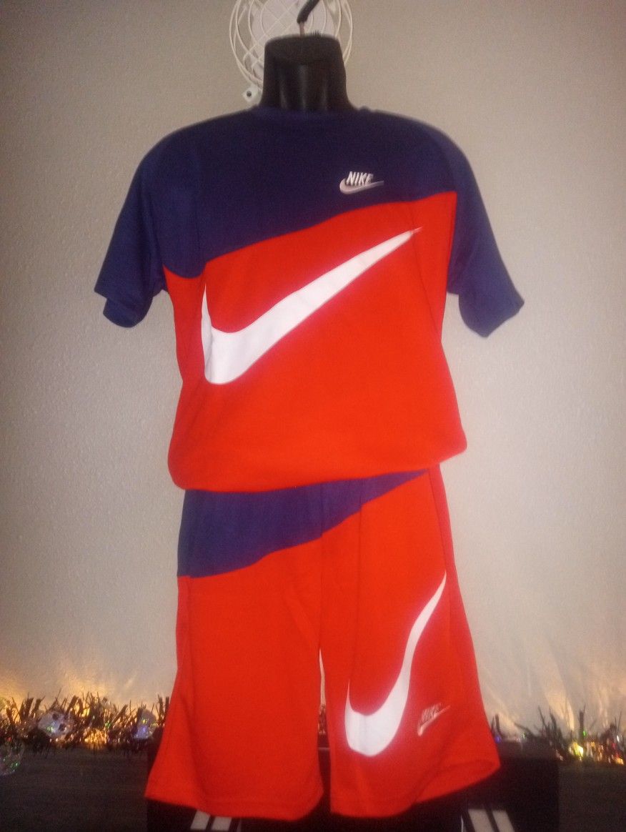 Nike Short Set. Size Small. New