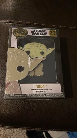 Star Wars Yoda Pin NEW Pop Pin Badge Christmas Gift 