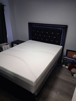 Queen Memory Foam Mattress
