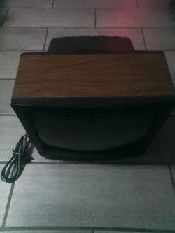 Vintage 13 Inch Color Gaming Tv 1990