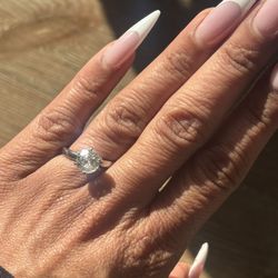 Gorgeous 2.01 carat natural round brilliant diamond ring in a classic 6-prong 14K white gold setting, total weight 4.30 g — Appraised $25,000 