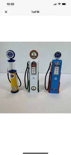 Road Signature Mini Vintage Cylinder Gas Pumps 1:18 Scale Ford Chevy Eagle Lot