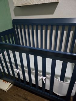 Crib & mattress