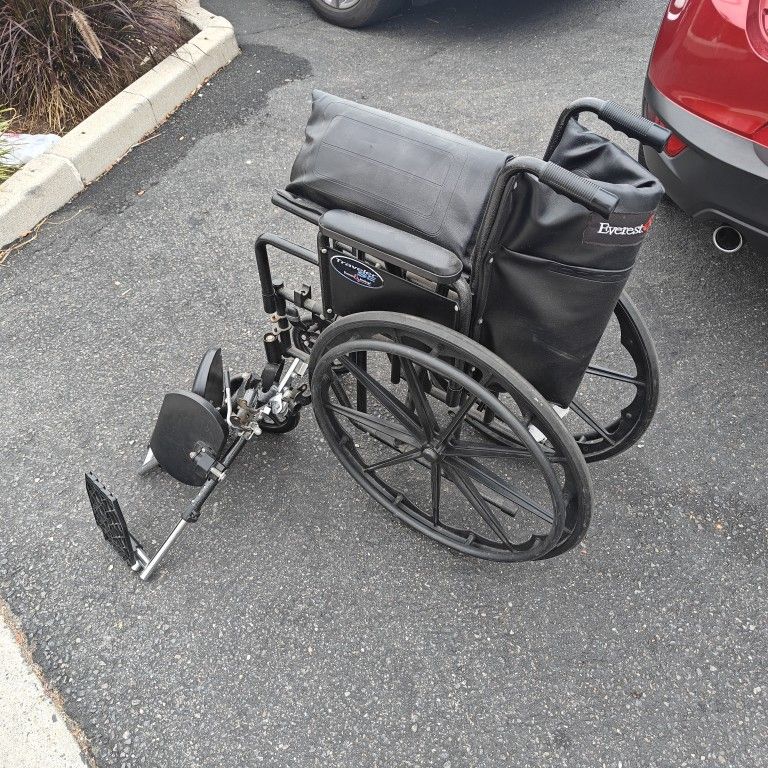 Wheelchair With Feed Holder 90⁰