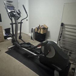 Elliptical Life Fitness 5x