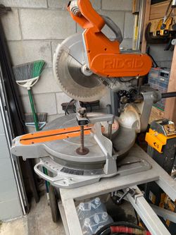 RIDGID 15 Amp Corded 12 in.​ Dual Bevel Sliding Miter Saw