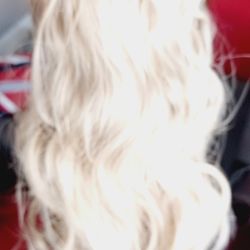 New In Box! Blonde Hair Extensions, 6 Pieces