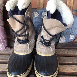 Men’s Caribou Sorel Kaufman Wool & Leather Boots one hoop is ripped Size 8 1/2