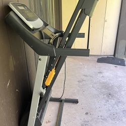 Treadmill 