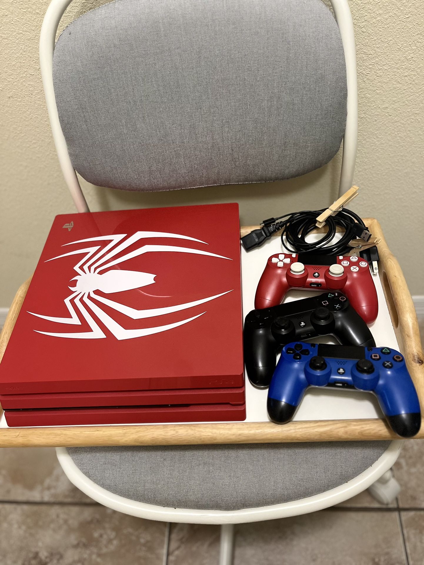 $400 PlayStation 4 Pro Spiderman Limited Edition w/ 6 games + Kingdom Hearts 3 Deluxe Edition