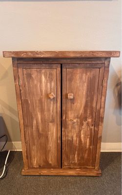 Solid wood cabinet