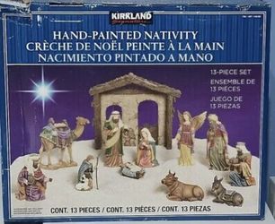 Kirkland Signature Christmas X-Mas Nativity Set 12 Pieces NEW w/ Small Defect