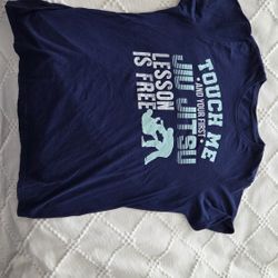 BJJ Brazilian Jiu-jitsu Tshirt Sz Large Woman 