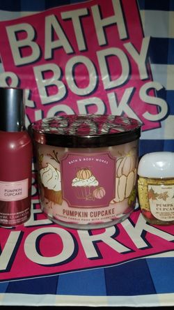 Bath & Body Works Pumpkin Cupcake  (3 wick candle, Room spray & Pocketbac)