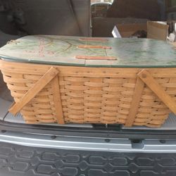 Longenberg Large Picnic Basket with liner. 