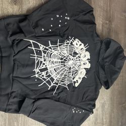 Size M Spider Hoodie W/recipt