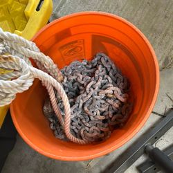 Rope with chain for an anchor approximately 75 feet