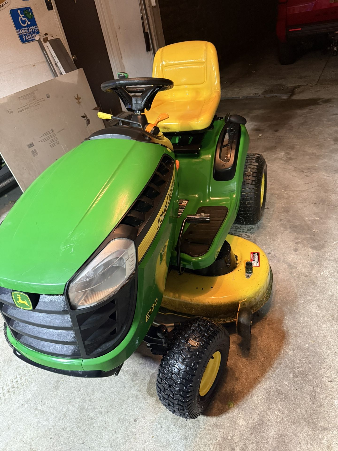 John Deere Riding Mower