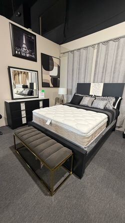 4 PC QUEEN BEDROOM SET