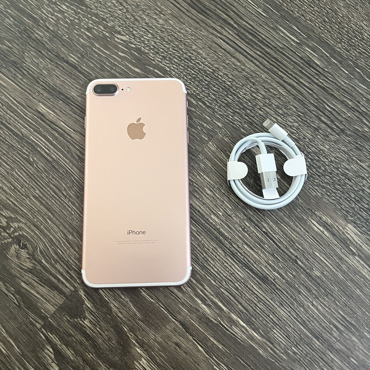 iPhone 7 Plus Rose Gold UNLOCKED FOR ALL CARRIERS!