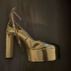 Size 13 Women’s Gold Heels