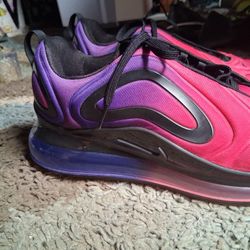 NIKE 720 MENS 10.5